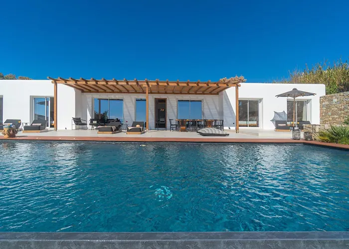 Elit Psarou * Psarou (Mykonos)