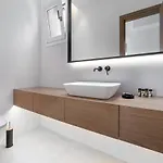 Elit Psarou Heated Pool Jacuzzi *