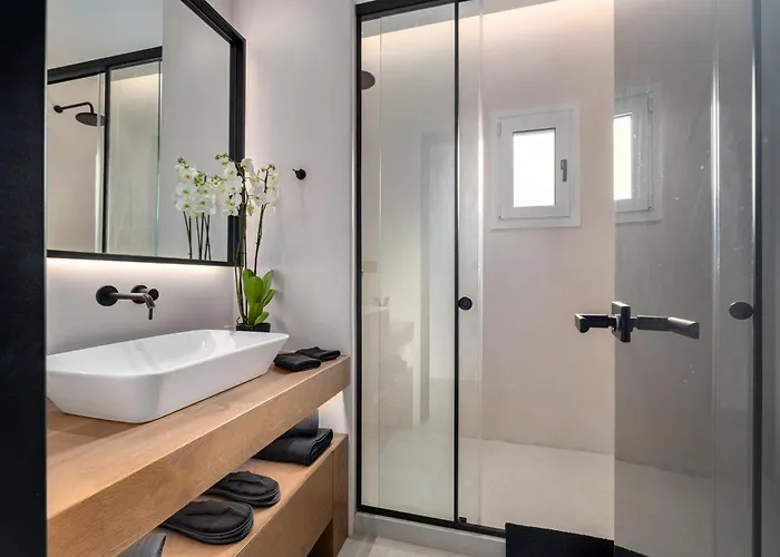 Elit Psarou Heated Pool Jacuzzi * 프사로우