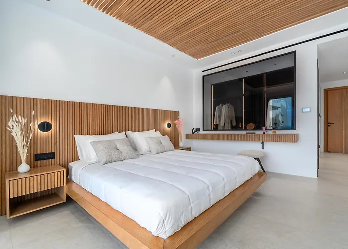 Elit Psarou Heated Pool Jacuzzi *