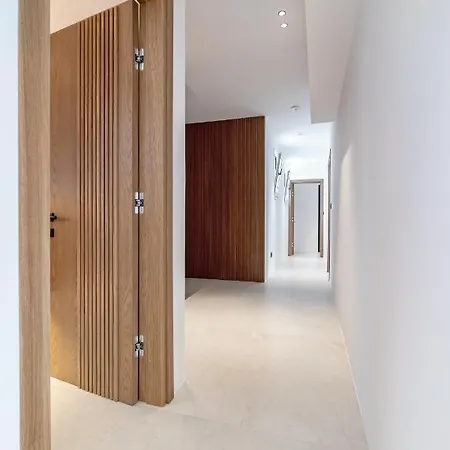 Elit Psarou Villa *