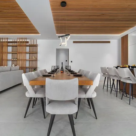 Villa Elit Psarou *