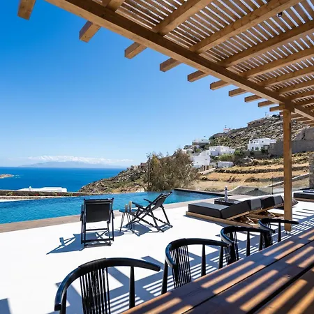 Elit Psarou * Psarou (Mykonos)