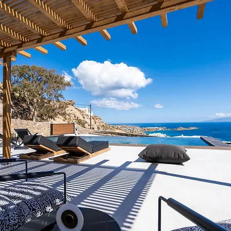 Elit Psarou Heated Pool Jacuzzi * Psarrou